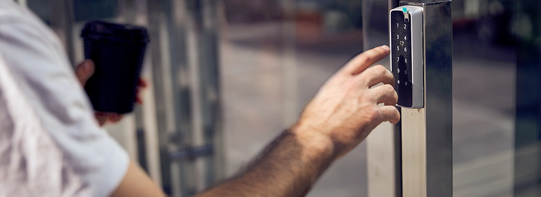 Enhance Storefront Security with Access Control Systems in Elizabeth Gardens, ON